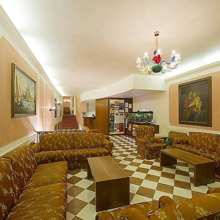 Hotel Nazionale Venezia Esterno foto
