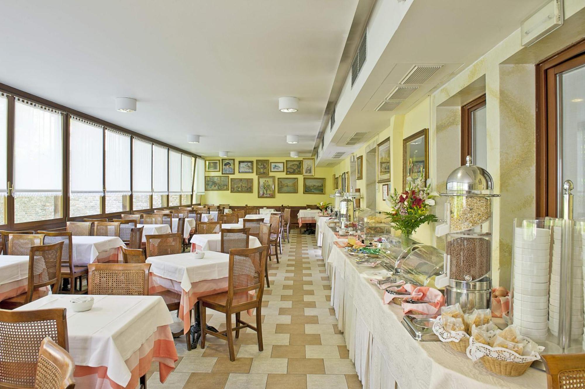 Hotel Nazionale Venezia Esterno foto