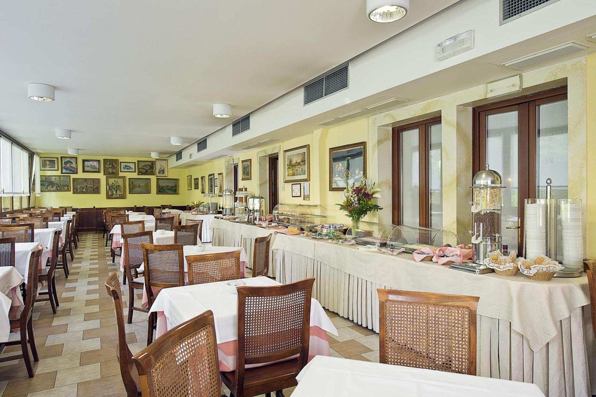 Hotel Nazionale Venezia Esterno foto