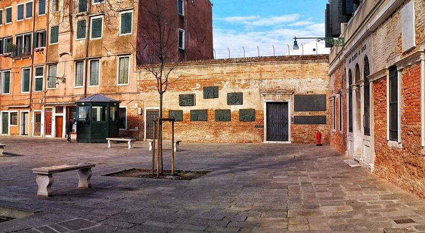 Hotel Nazionale Venezia Esterno foto